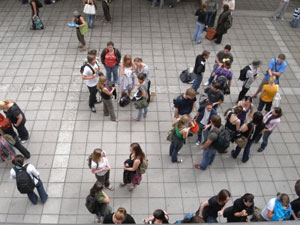 Studenten auf dem Campus